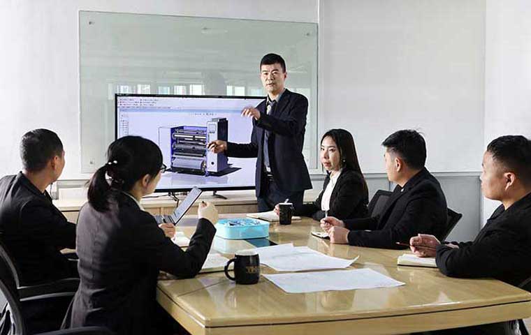 創(chuàng)新引領(lǐng)，專業(yè)制造 —— 分切機行業(yè)的璀璨之星！